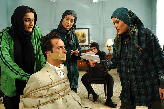 تصاويری‌ از السا فیروز آذر