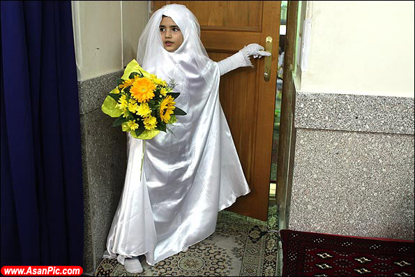 جشن عبودیت دانش آموزان دختر