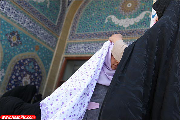 جشن عبودیت دانش آموزان دختر
