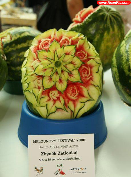 تصاویری از طراحی روی هندوانه