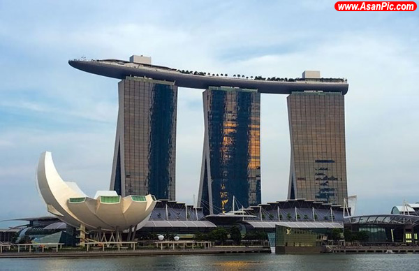 بزرگترین استخر جهان در مرتفع ترین نقطه سنگاپور