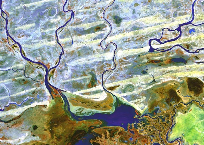 عکس های ماهواره ای و هنری از زمین