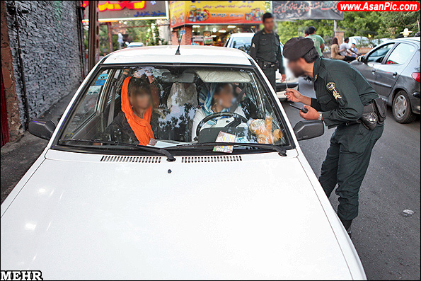برخورد با رانندگان بد حجاب و سگ گردانی در خیابان‌‌های تهران
