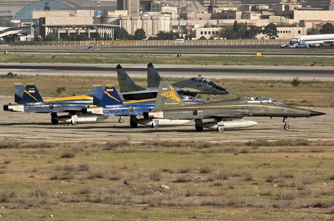 تصاویری از هواپیماهای جنگنده ایران